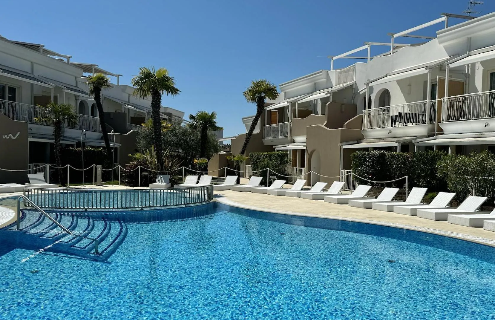 Appartamenti Wave Village 2 - Carraro Immobiliare Jesolo - Family Apartments 0*, ليدو دي يسولو إيطاليا