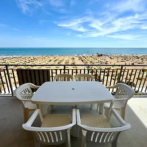Apartment Fronte Mare-carraro Immobiliare - Family, Lido di Jesolo