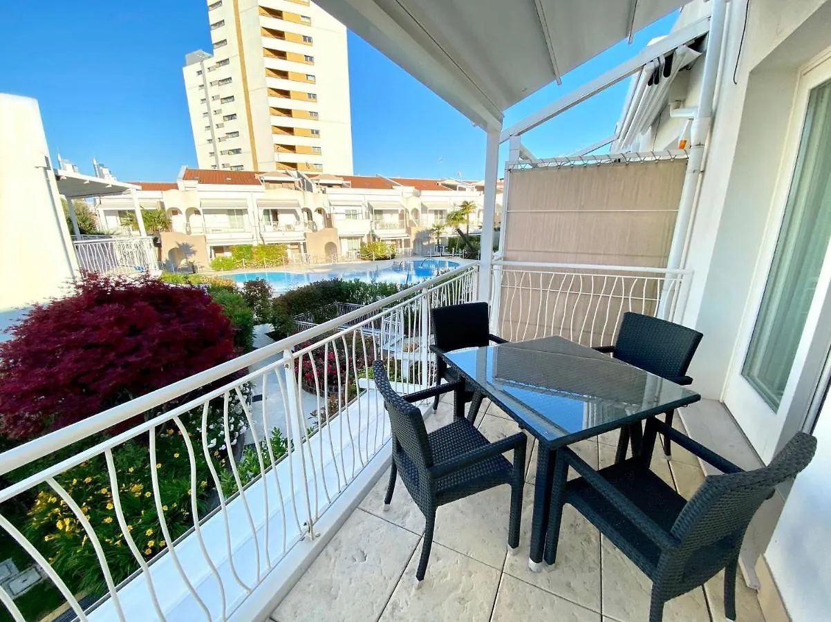 Appartamenti Wave Village 2 - Carraro Immobiliare Jesolo - Family Apartments