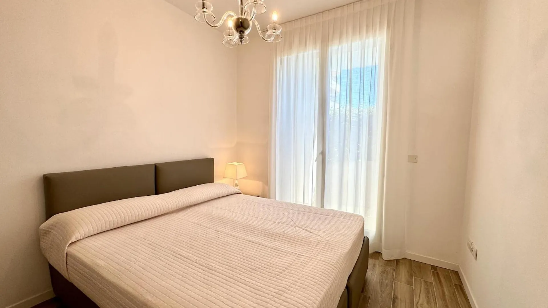 Appartamenti Wave Village 2 - Carraro Immobiliare Jesolo - Family Apartments 0*, Lido di Jesolo Italy